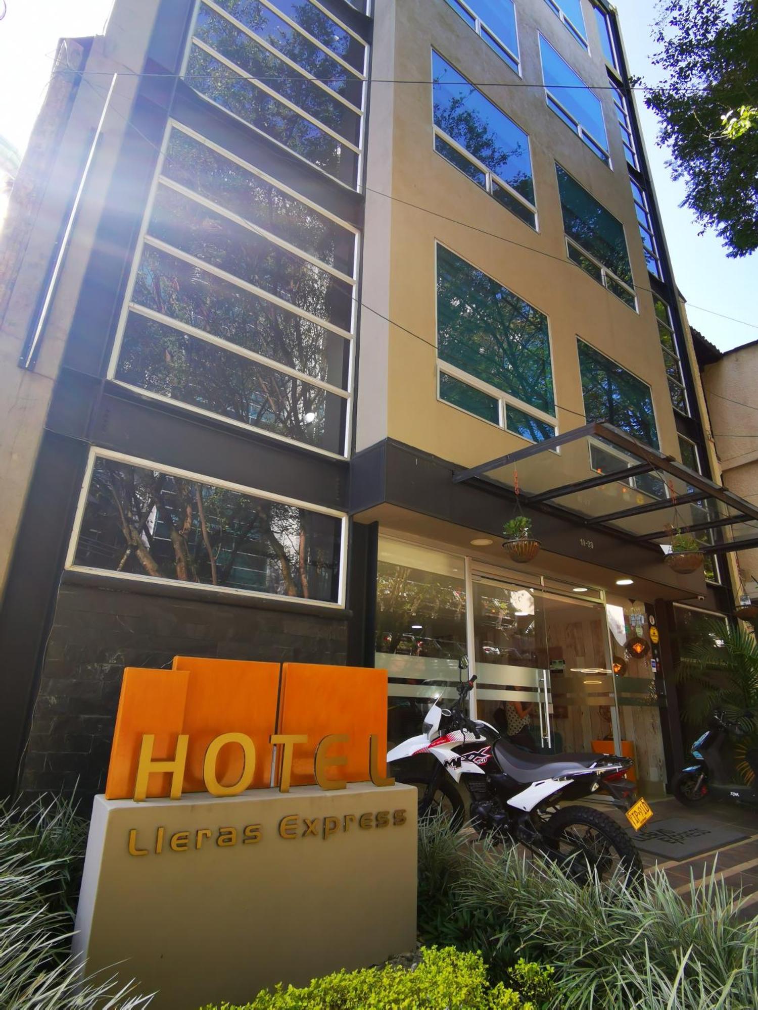 Hotel Lleras Express 메딜린 외부 사진